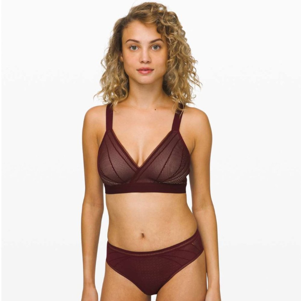 NWT Lululemon Awake to Lace Bra 32C